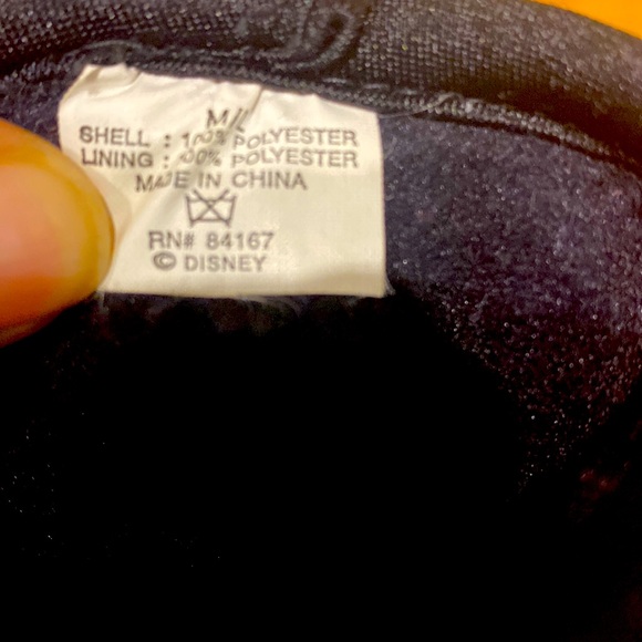 Unisex Red Disney 101 Dalmatians Mittens sz M / L - Picture 3 of 6